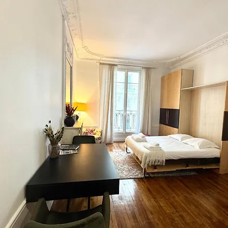 Apartment Arc De Triomphe 5 Minutes Away By Walk *