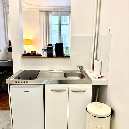 Apartment Arc De Triomphe 5 Minutes Away By Walk